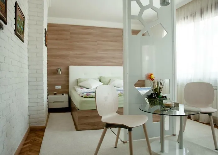 Art ヴェリコ・タルノヴォ